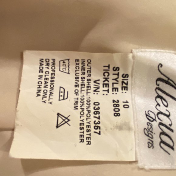 Satin strapless formal gown with lace bodice - Picture 5 of 6